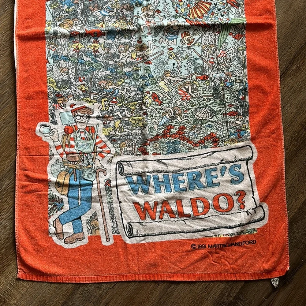 🏖️ Vintage 1991 Where’s Waldo Beach Towel | Retro Character Collectible